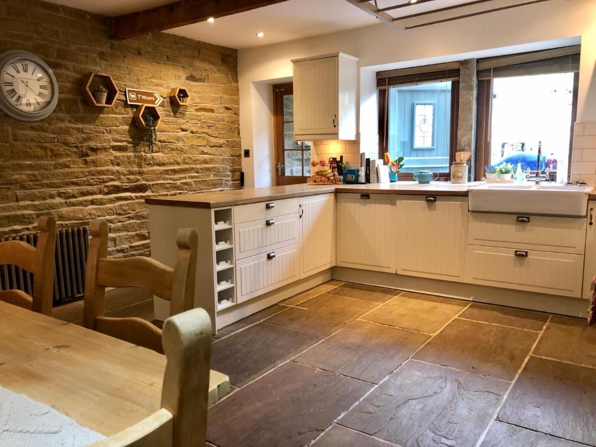 Wuthering Cottage - Central, Stylish, Cosy, Comfy Haworth Exterior photo