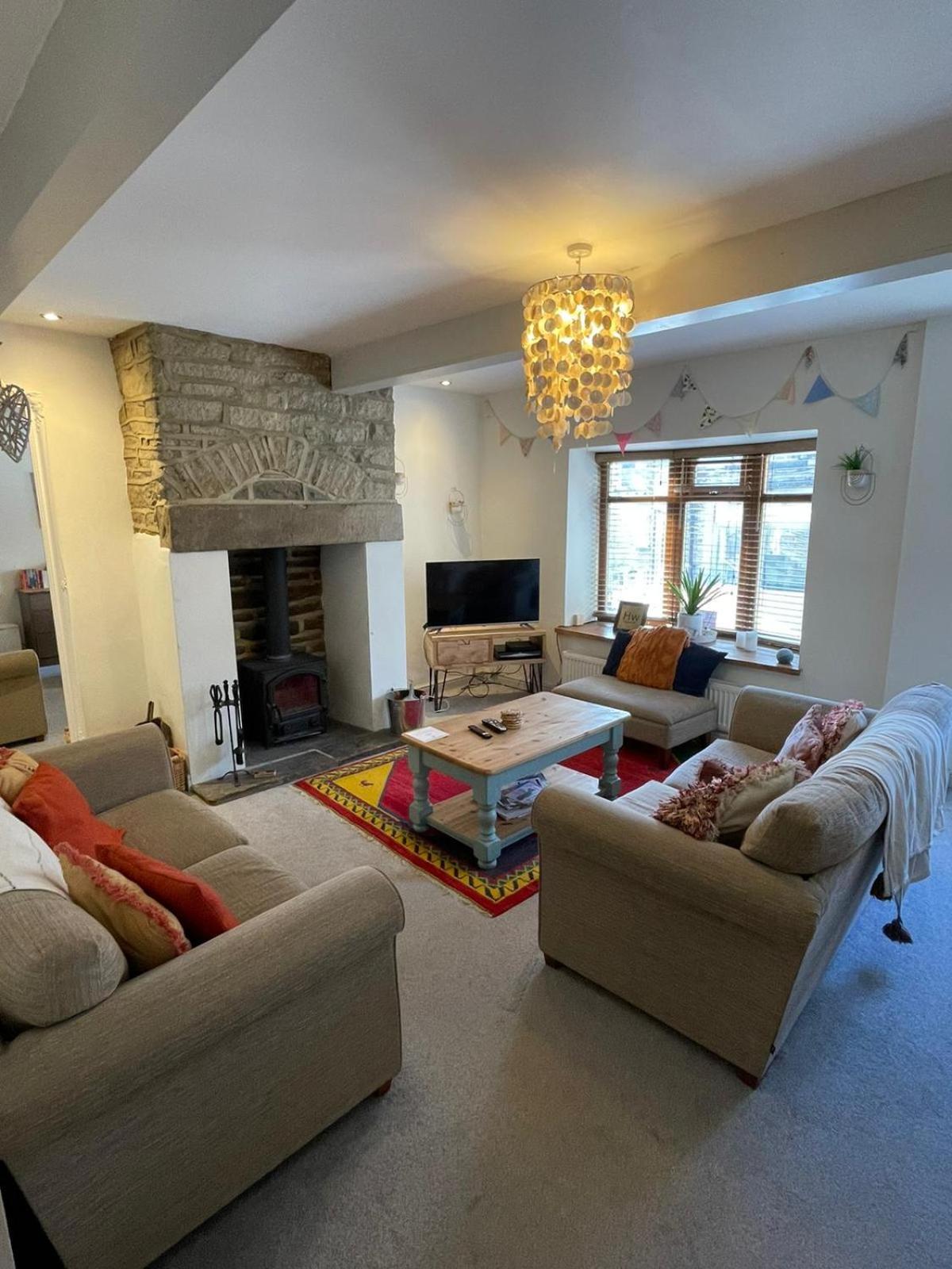 Wuthering Cottage - Central, Stylish, Cosy, Comfy Haworth Exterior photo